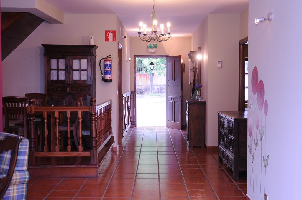 Bekoabadene Guest House Menaka Exterior photo