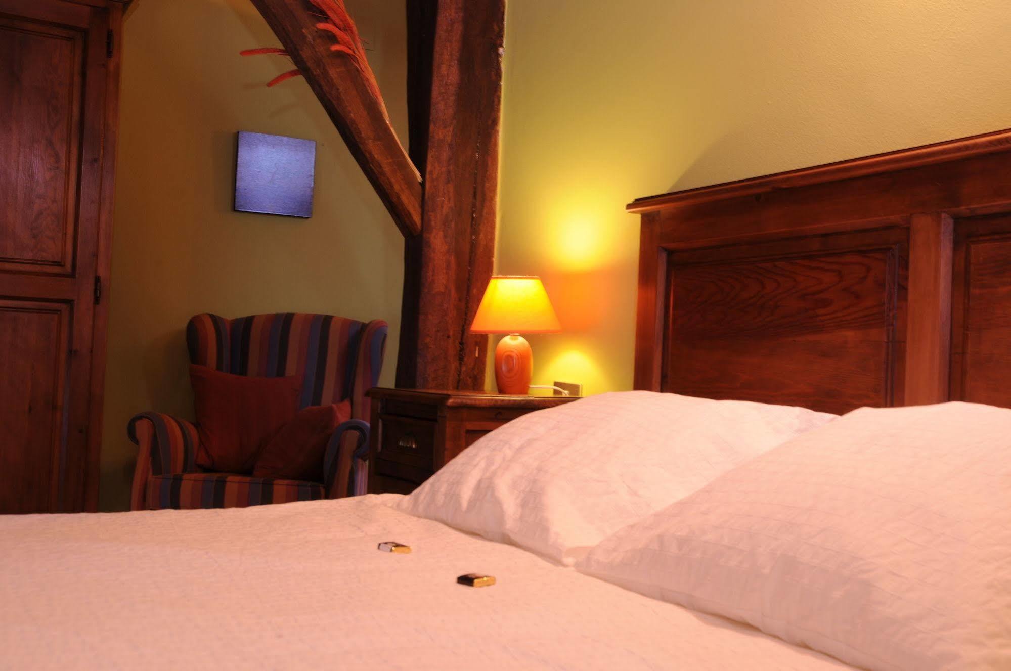 Bekoabadene Guest House Menaka Exterior photo
